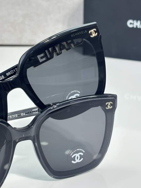 Picture of Chanel Sunglasses _SKUfw79760977fw